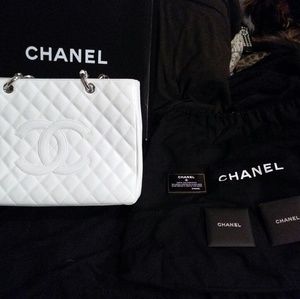 Chanel purse