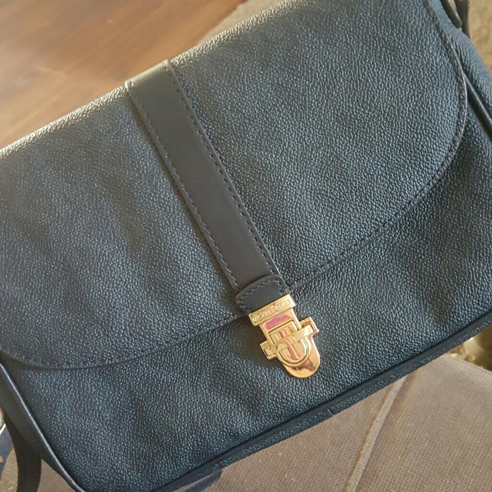 Michael kors crossbody