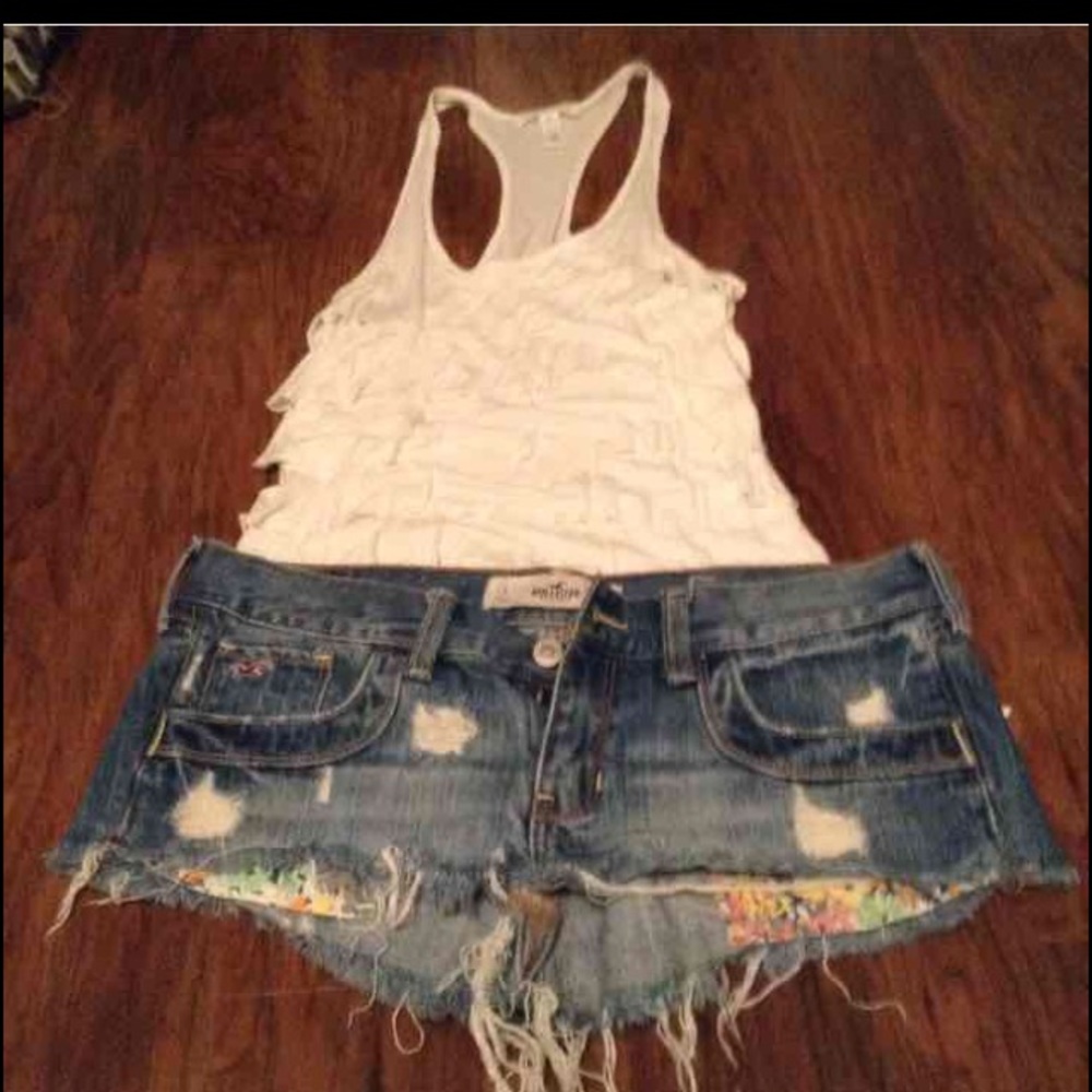 Hollister shorts size 7. Tank top size medium.