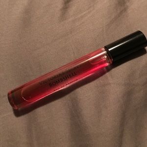 VS Bombshell & VS Tease roller perfumes