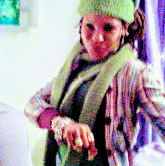 Handmade - Picture 2 of 4