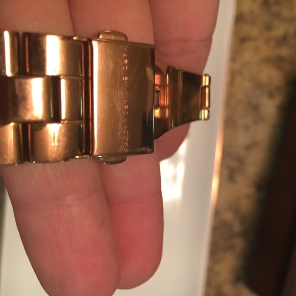 Marc By Marc Jacobs Rose Gold Watch - Picture 3 of 4