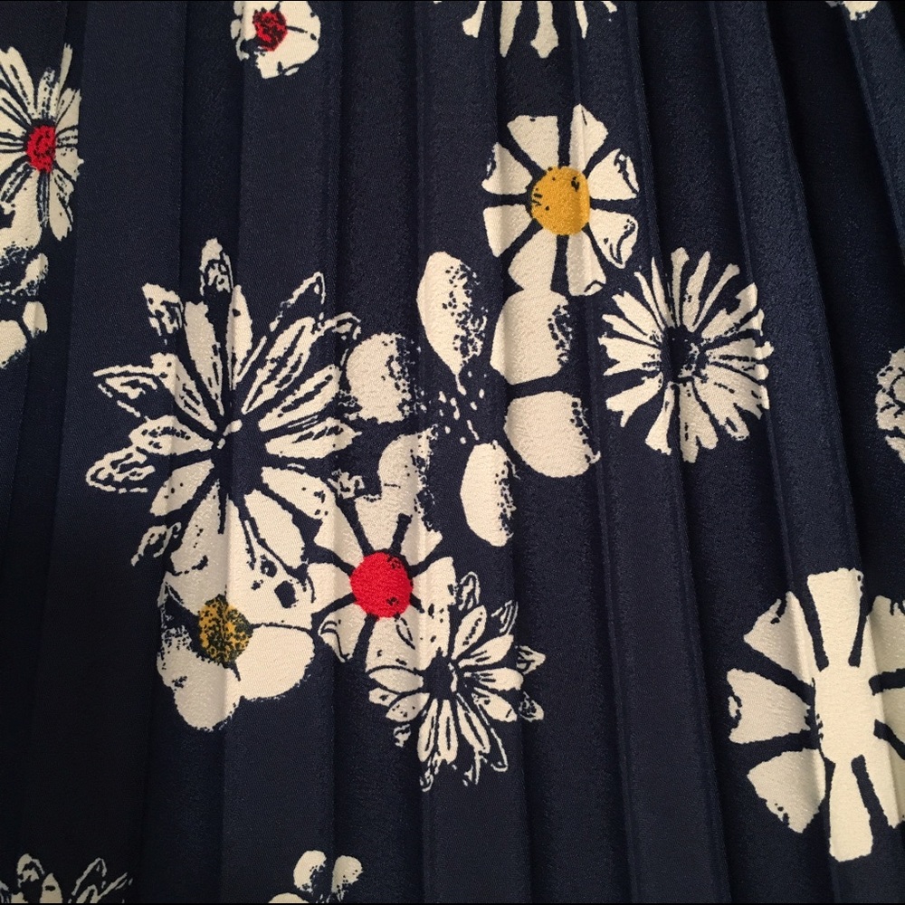 Jason Wu x Target floral pleated skirt - Picture 3 of 4