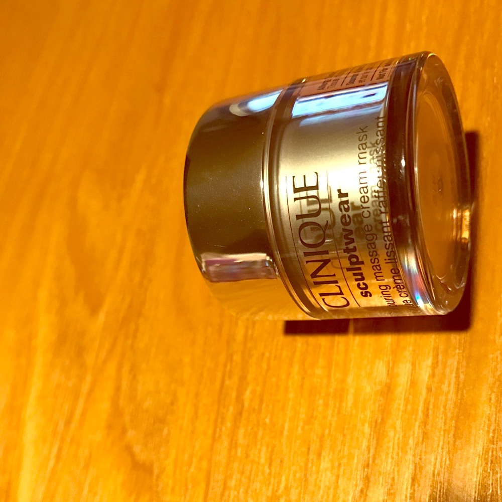 Clinique Sculptwear ( 0.5oz )