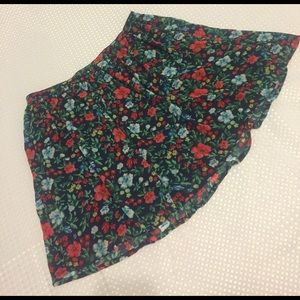 ⚡️FLASH SALE⚡️Hollister Floral Skirt