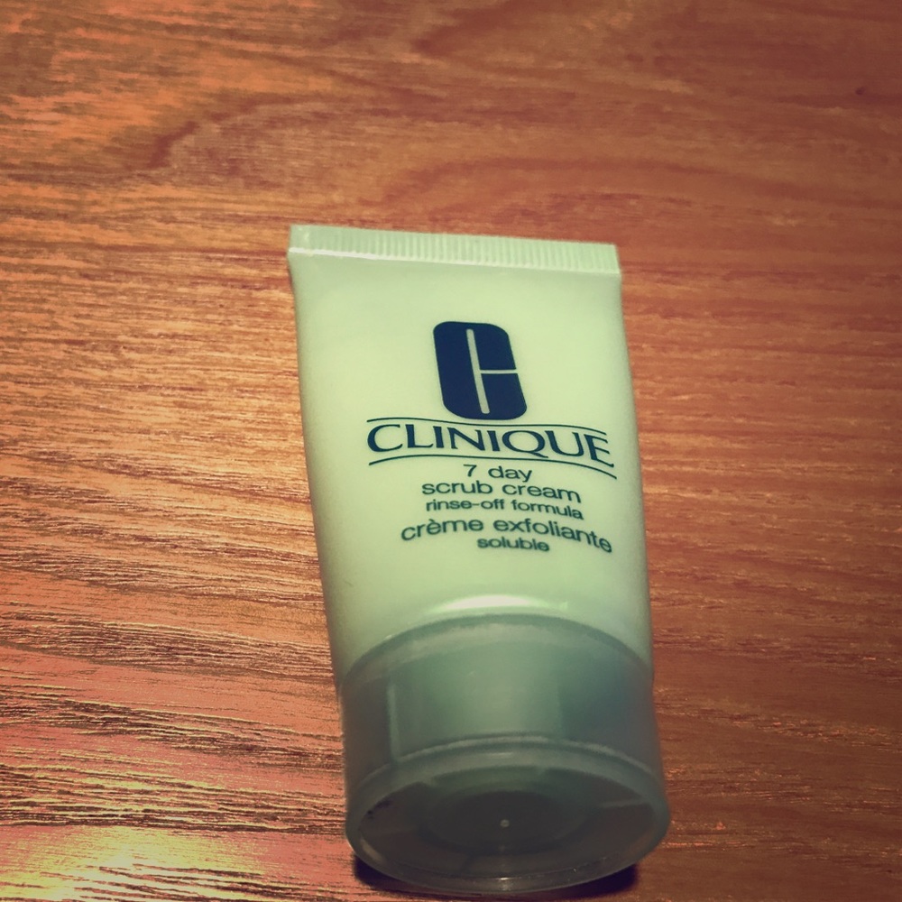 Clinique 7 day scrub cream (1 oz)