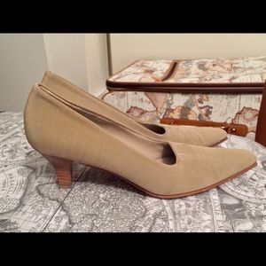 Salvatore Ferragamo Beige Pumps with Kitten Heel