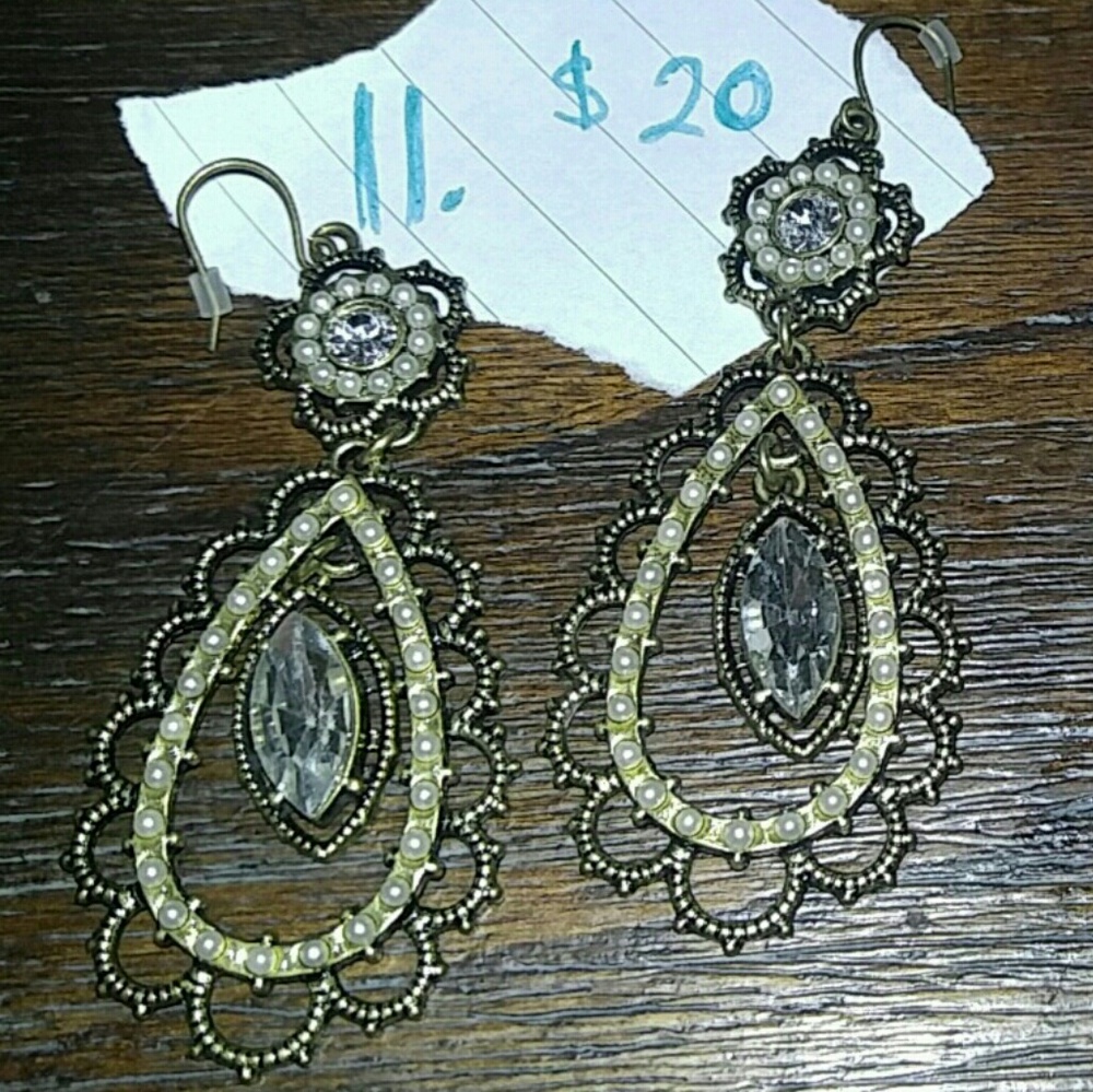 Chloe And Isabel earrings