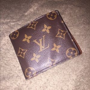 Louie Vuitton Wallet