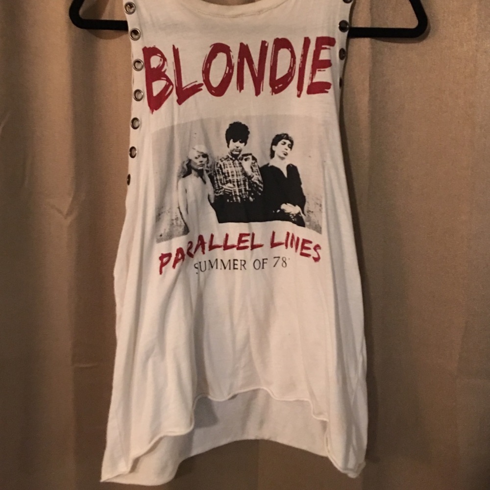 Wicked cool  Blondie concert "T"