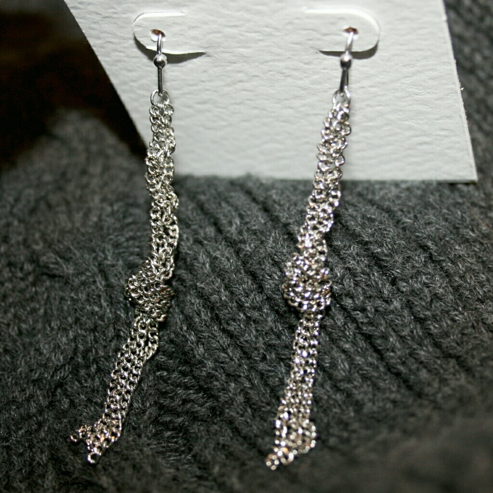 Jessica Simpson Knotted Chain Earrings NWT - Picture 2 of 6