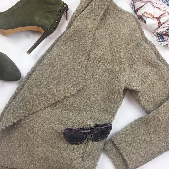 Lou & Grey Sweaters - FINAL PRICE Beige Textured Open Cardigan