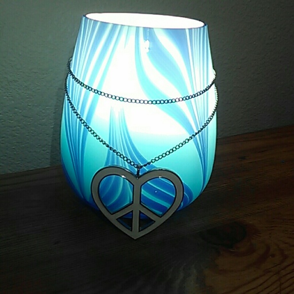 *<<<Peace & Love>>>* Symbolic Necklace - Picture 6 of 8