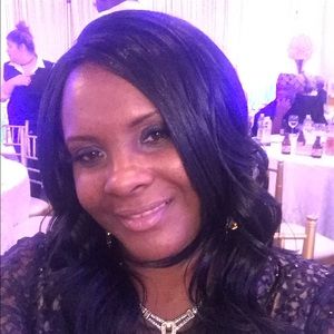 Meet your Posher, Linda