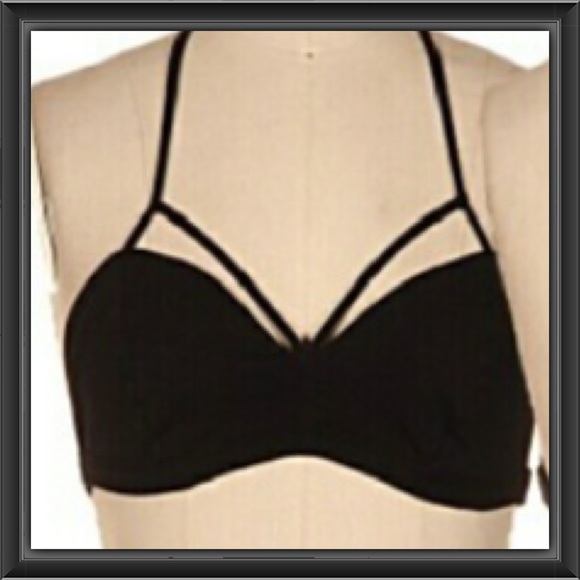 🌺SALE🌺Black bralette - Picture 2 of 3