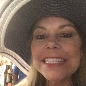 Meet your Posher, Brandi