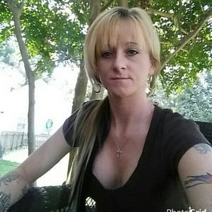 Meet your Posher, Tina ~ Twisted Kandy Clothing~