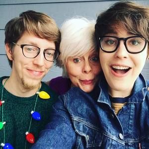 Meet your Posher, Abbey