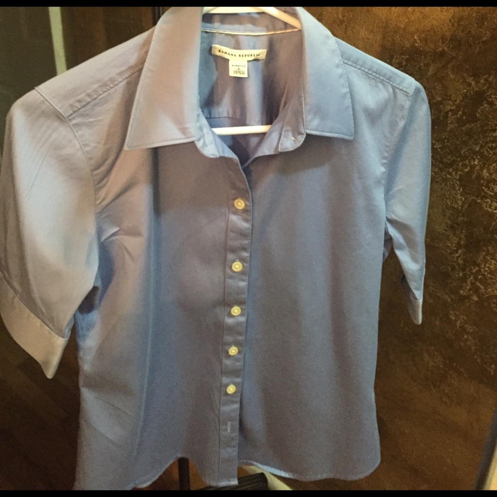 Short sleeve blue button up