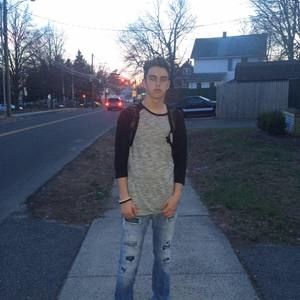 Meet your Posher, Devin