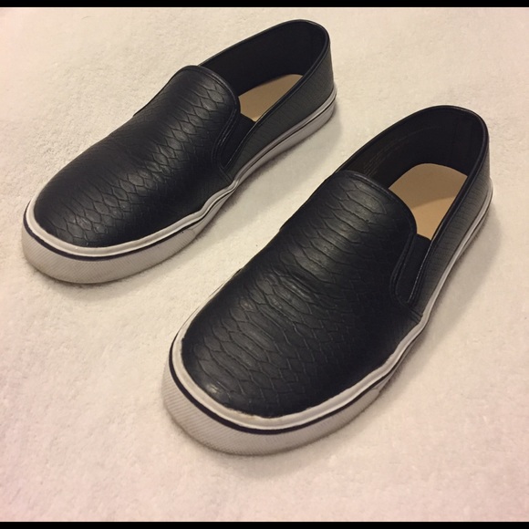 Shoes - Black textured slip in sneaker