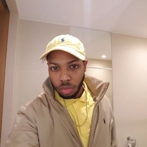 Meet your Posher, Roy