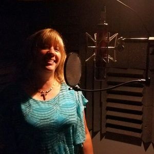 Meet your Posher, Cynthia