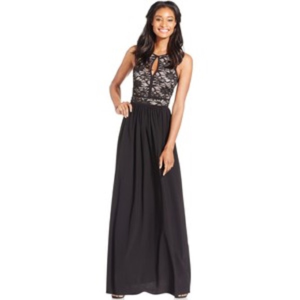 NWT Nightway Petite Lace Keyhole Halter Gown
