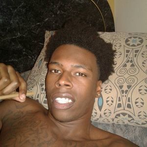 Meet your Posher, Phines