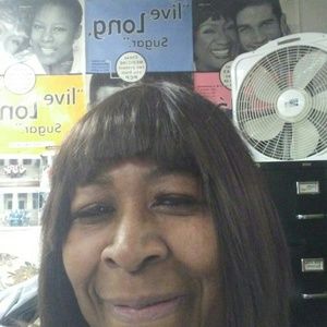 Meet your Posher, Delores