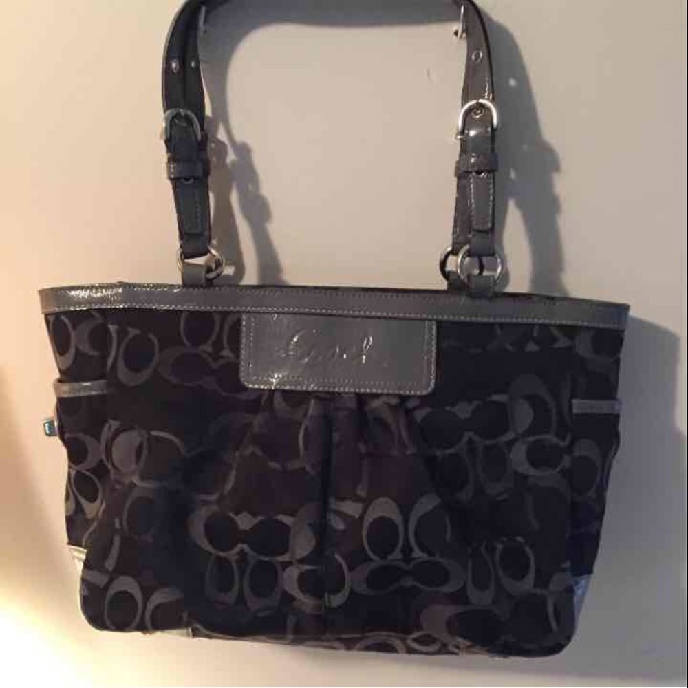 Authentic coach purse