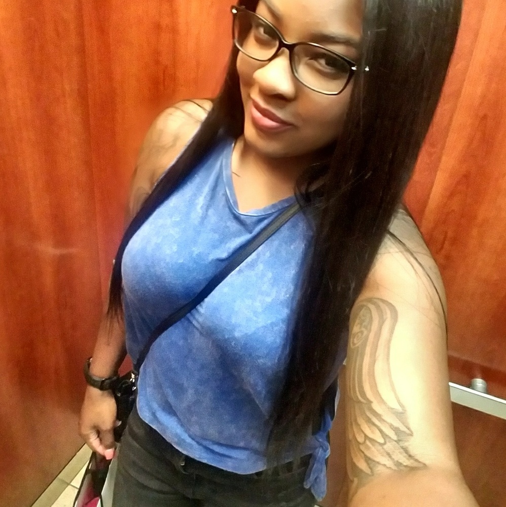 Meet your Posher, Tanea