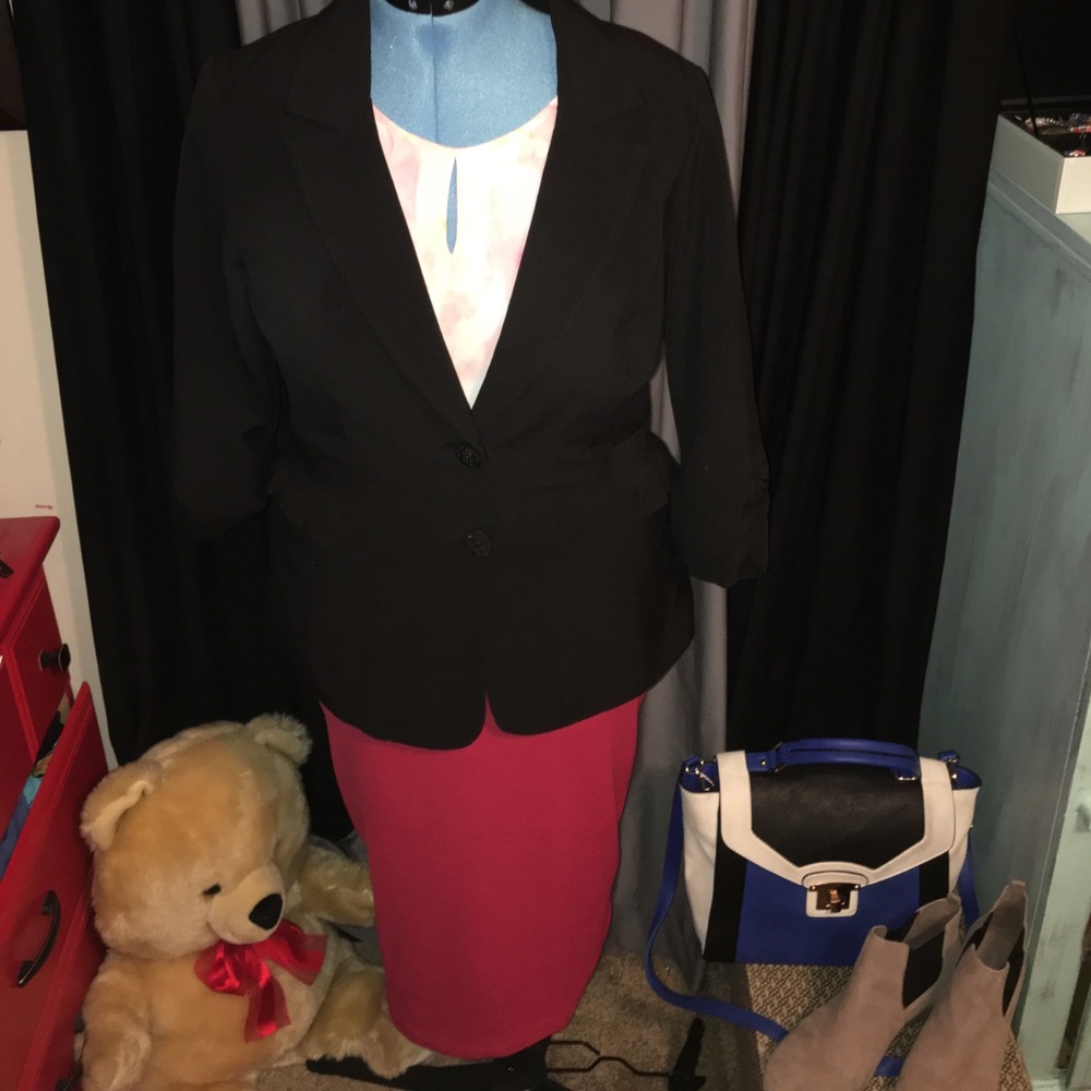 Worthington Large black blazer with ruffle detail