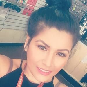 Meet your Posher, Lucy