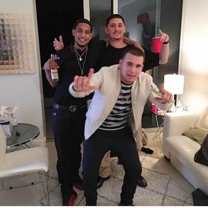 Meet your Posher, Karlos