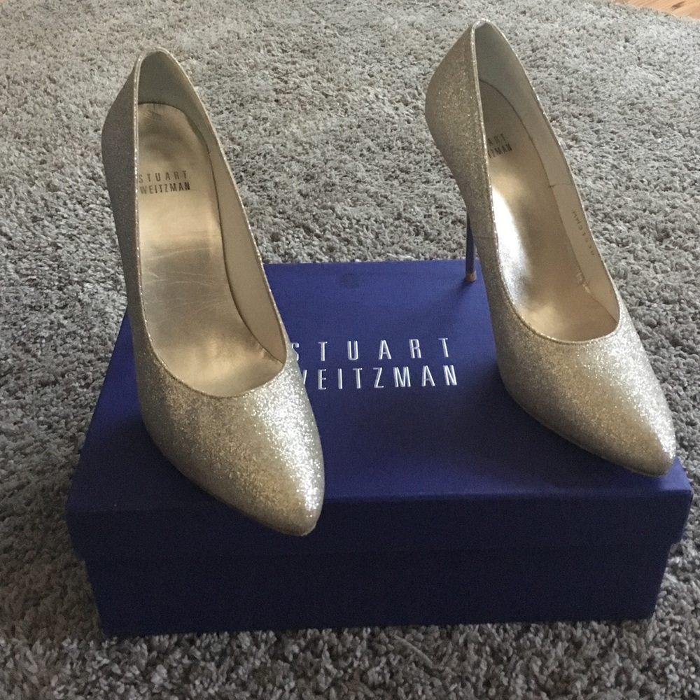 Stuart Weitzman Gold Glitter Pump / Heel