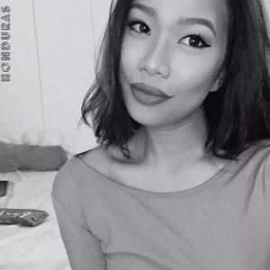 Meet your Posher, Camille