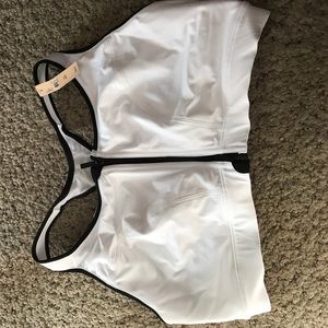 NWT - 44-DD SPORTS BRA