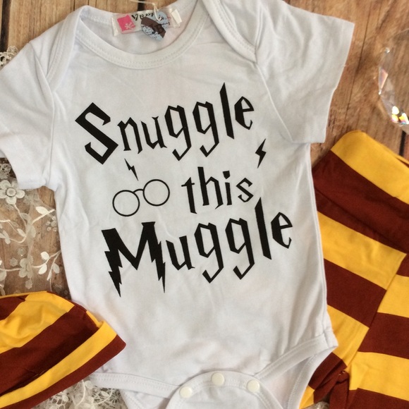 Harry Potter Snuggle This Muggle 3pc Outfit - Picture 2 of 4