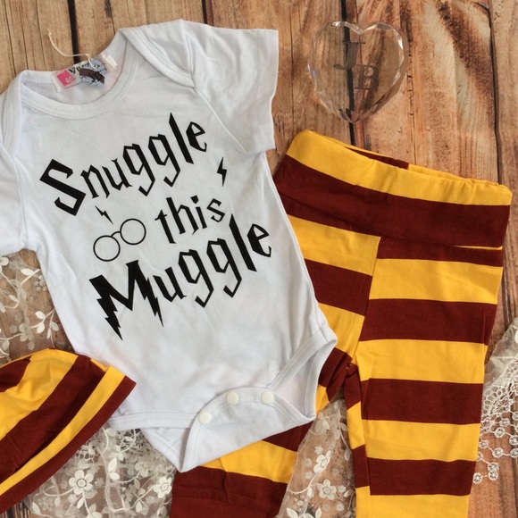 Harry Potter Snuggle This Muggle 3pc Outfit - Picture 3 of 4