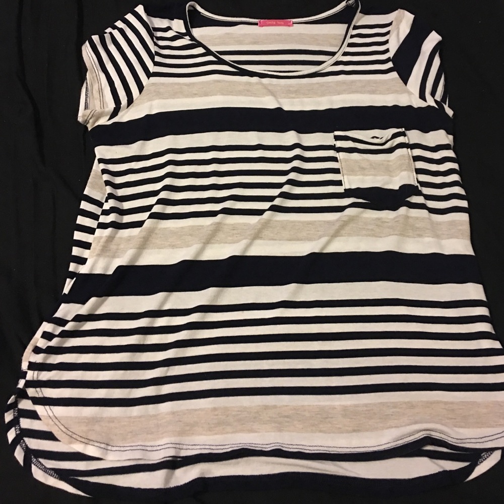 Navy and cream colored striped top