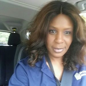 Meet your Posher, Marcia