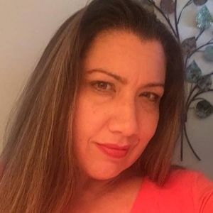 Meet your Posher, Leslie