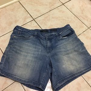Jessica Simpson shorts