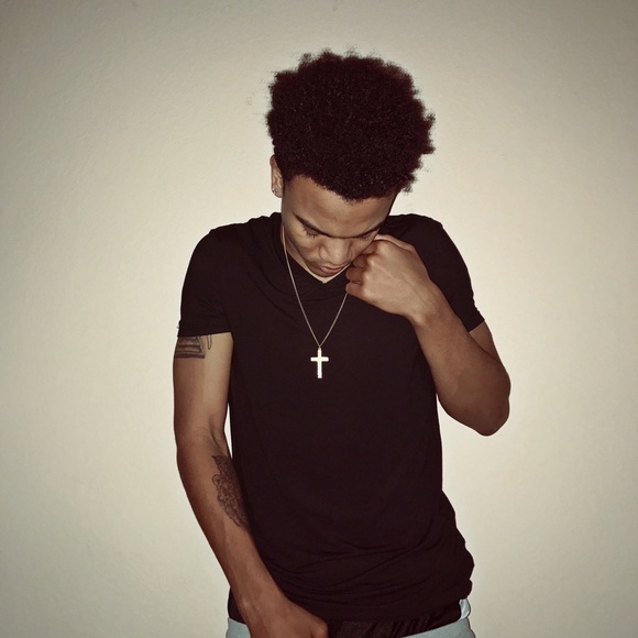 Meet your Posher, Devonte - Picture 1 of 1