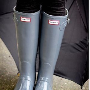 Tall Grey Hunter Boots - size 7