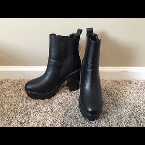 Grunge platform boots