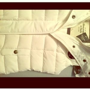 Abercrombie white puffer vest