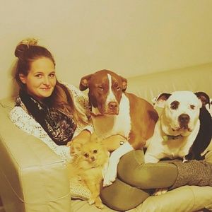 Meet your Posher, Brooke