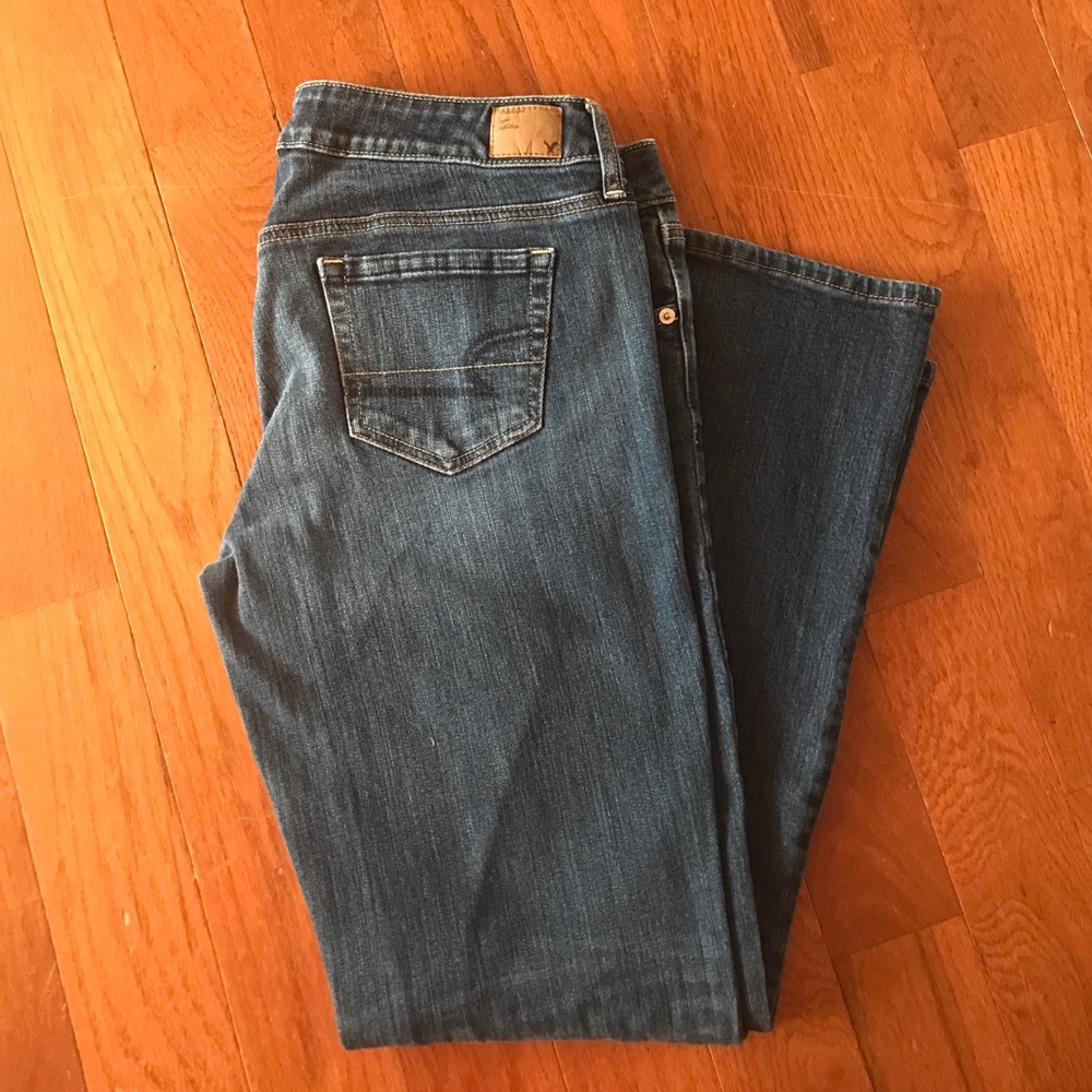 American Eagle favorite boyfriend jean